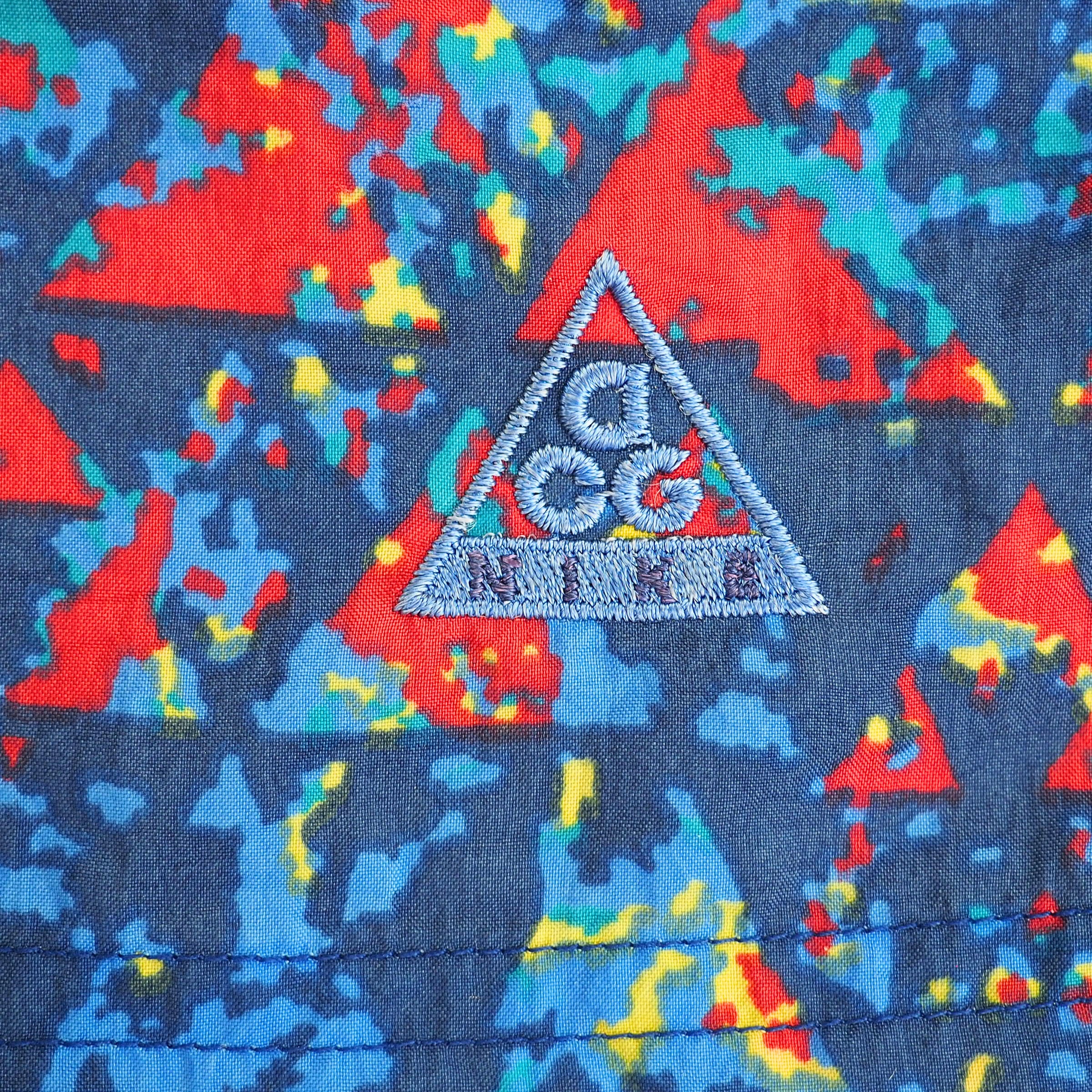 Nike ACG Geometric Print Nylon Shorts Multicolour Vintage 90s Large