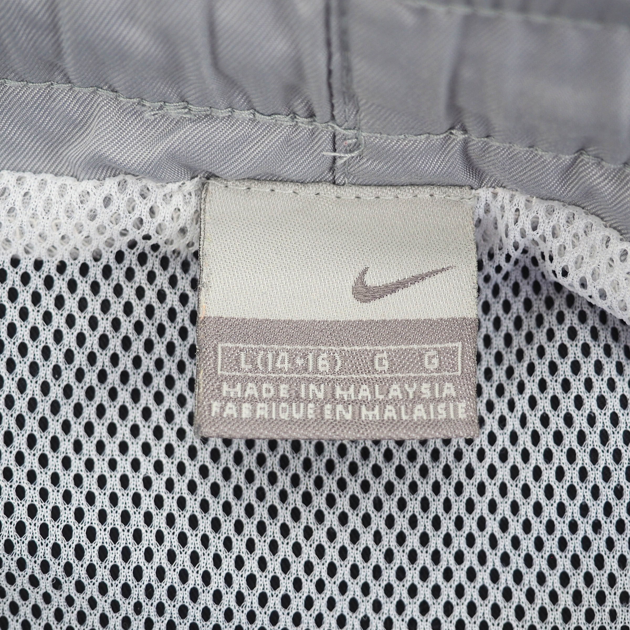 Nike Silver Tag Board Shorts Black Grey Vintage Y2K Large