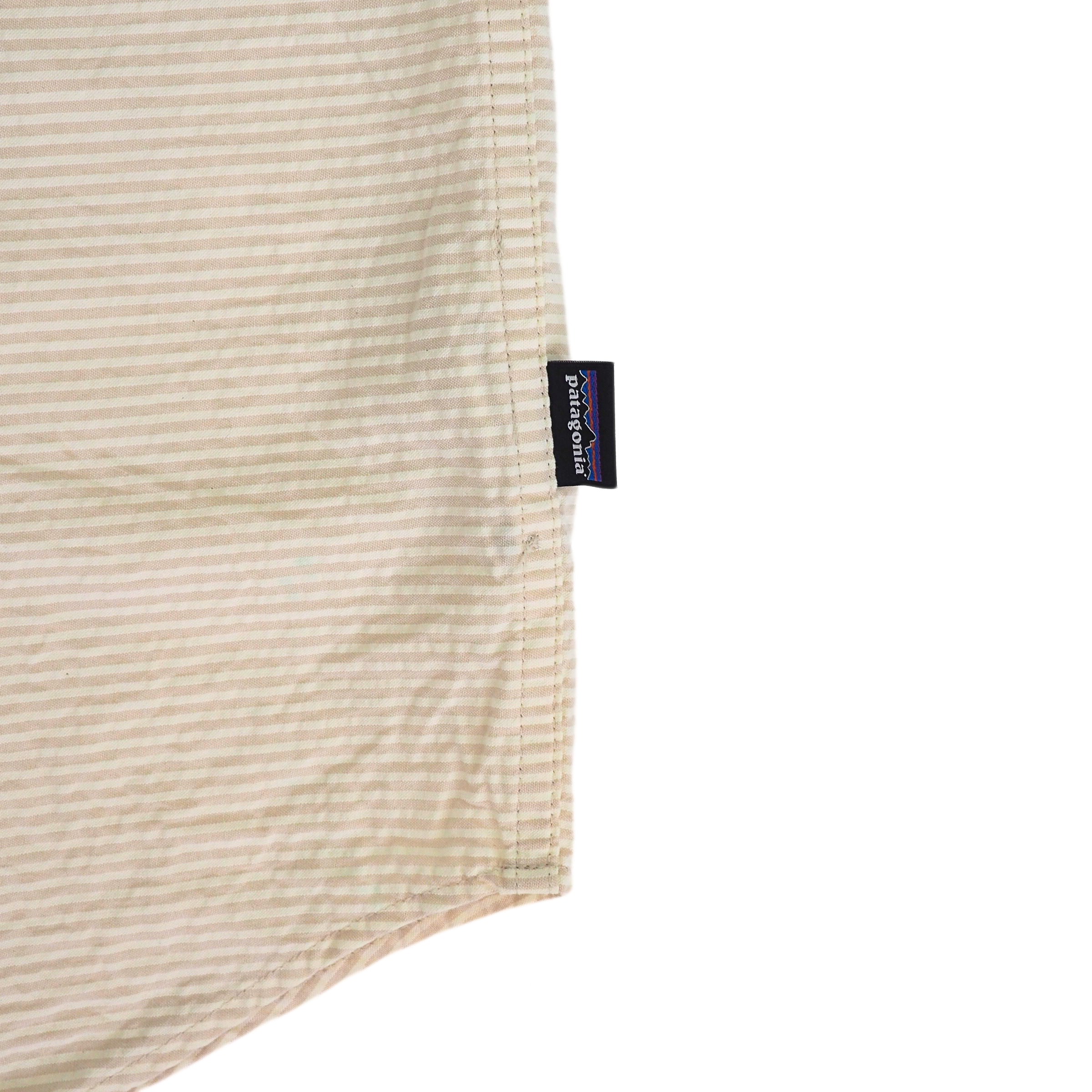 Patagonia Seeresucker Oragnic Cotton Short Sleeved Shirt Striped Medium
