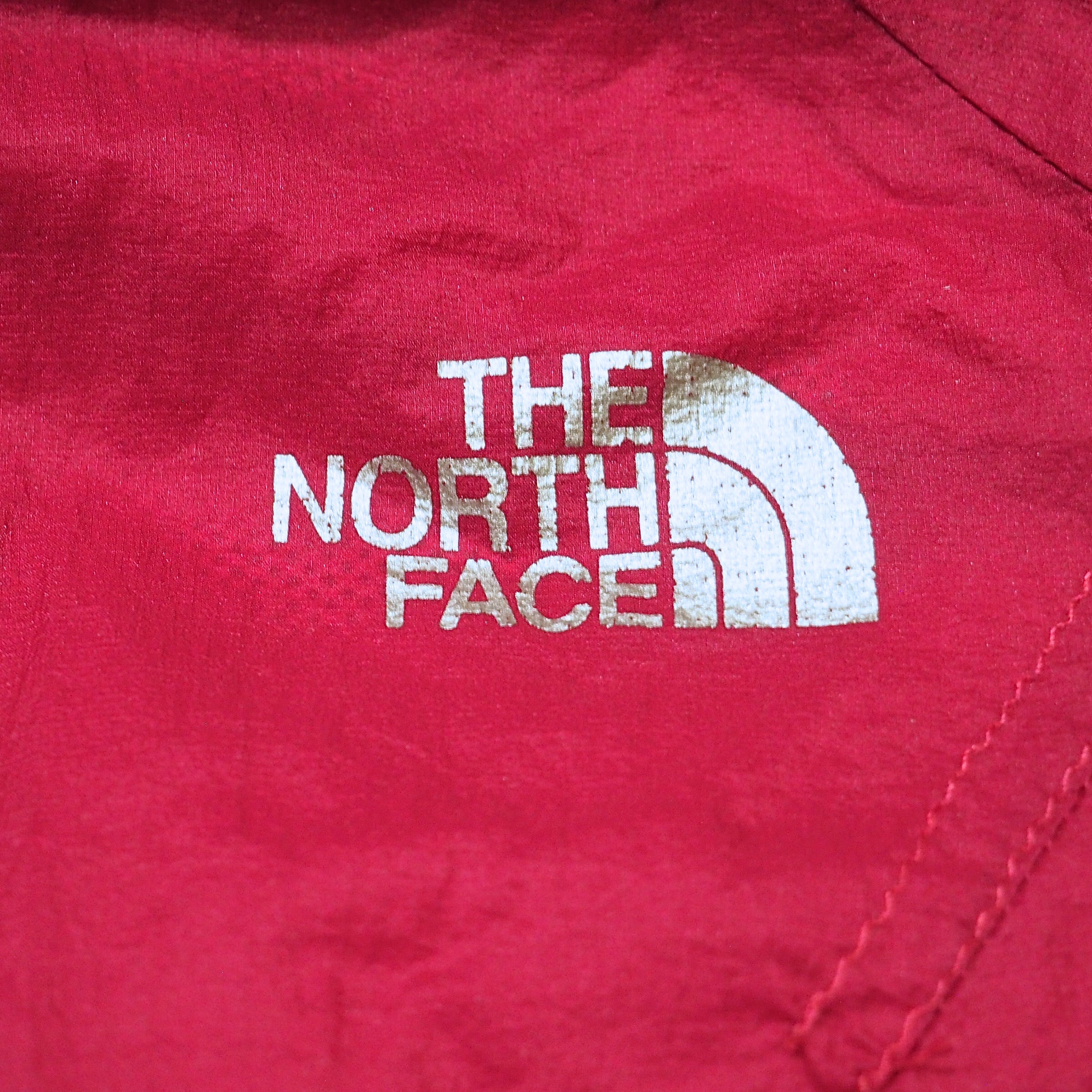 The North Face Crepe Windbreaker Rain Jacket Bordeaux Womens Medium