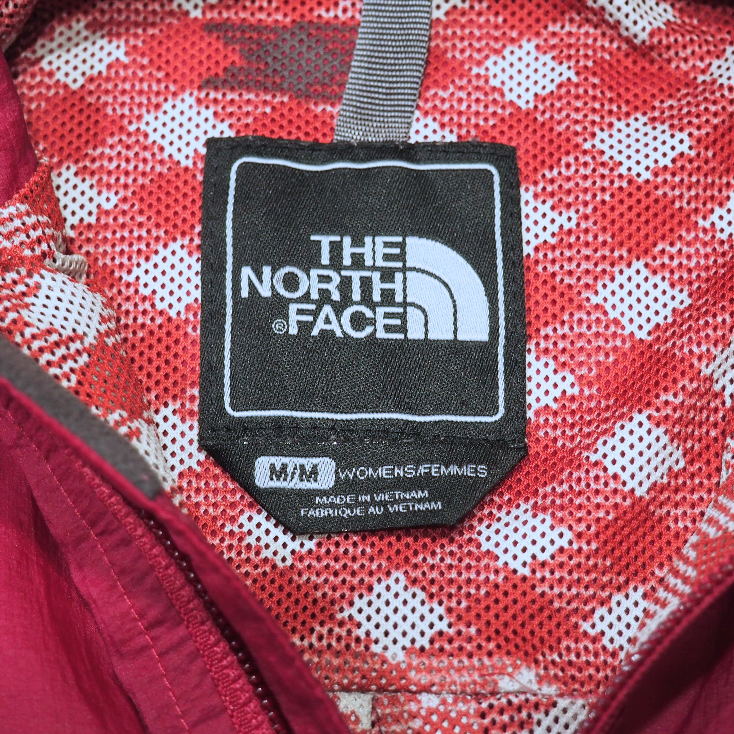 The North Face Crepe Windbreaker Rain Jacket Bordeaux Womens Medium